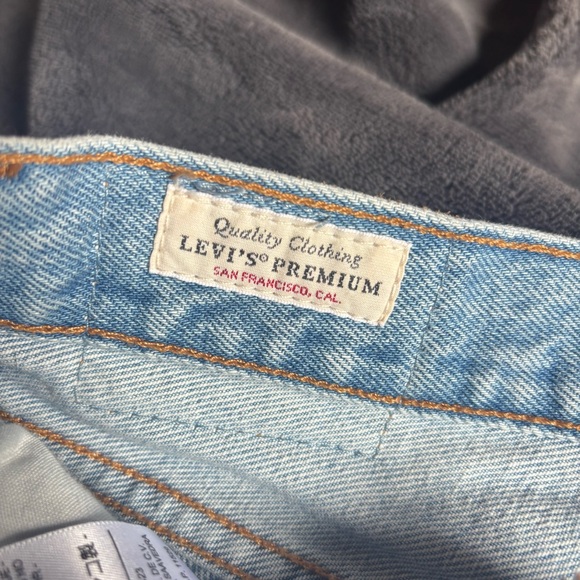 Women’s Levi’s Denim Shorts Style 501, Size W32 - Picture 5 of 12